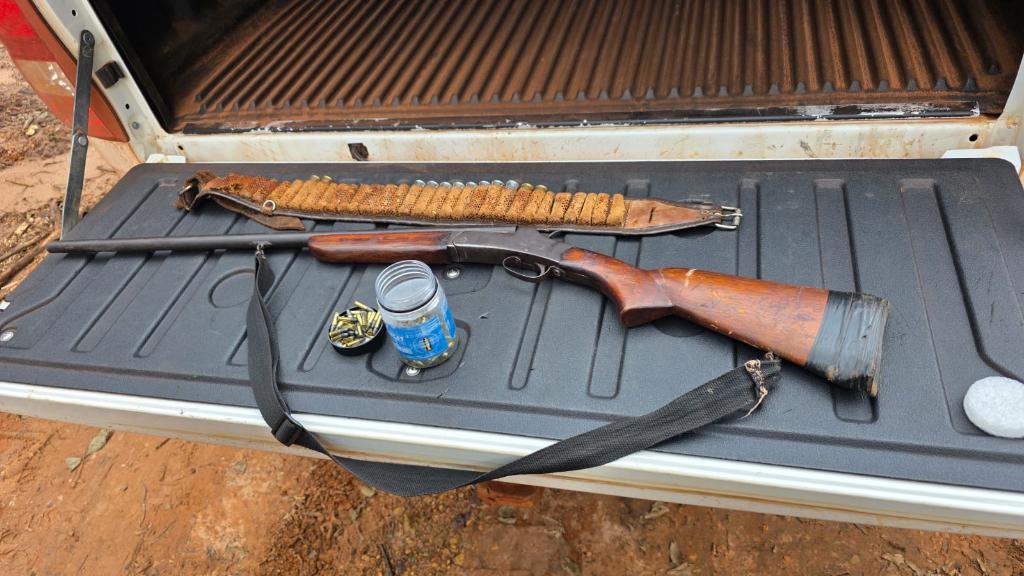 PM prende homem com espingarda e 98 munições em Brasnorte - 